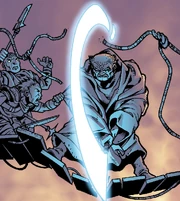 Торр жертвует собой ради спасения Хардина и Даровита.