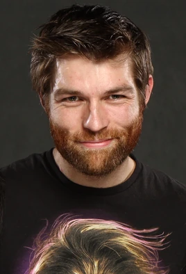 Liam McIntyre 2014