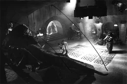 Jabba drags Oola filming