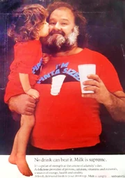 Рон Тарр в рекламе молока