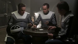 Тюремные охранники.