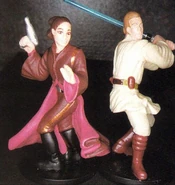 Королева Амидала и Оби-Ван в виде солдатиков производства Applause