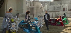 «Моды» со своими скутерами