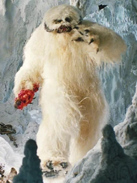 Вампа недовольна прерванным обедом