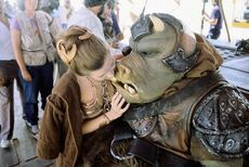 Carrie Fisher and guerd