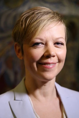 Emily Bergl 2019