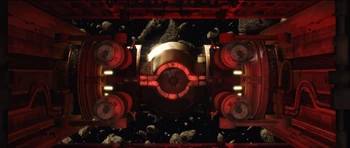 Сейсмический заряд внутри «Раба I».