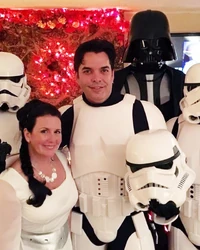 Лекс Лэнг с женой Сэнди Фокс в костюмах штурмовика и 