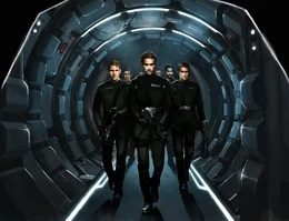 Отряд имперцев проводит зачистку мятежного «Подлеца».