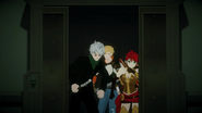 (6) Jaune has two swords in this scene