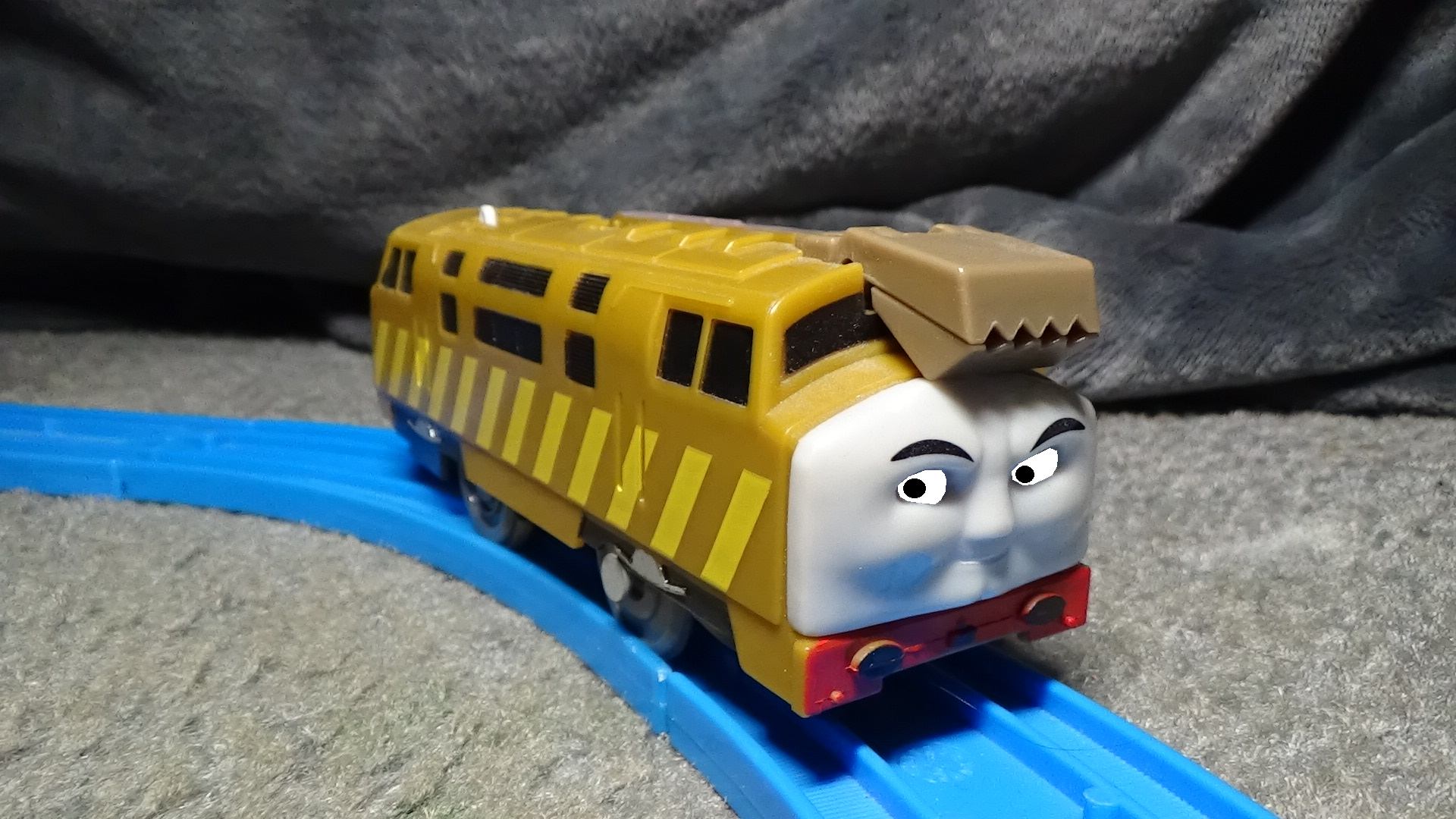 Tomy hot sale diesel 10