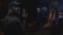 Bobby trifft auf die Geister des Hauses