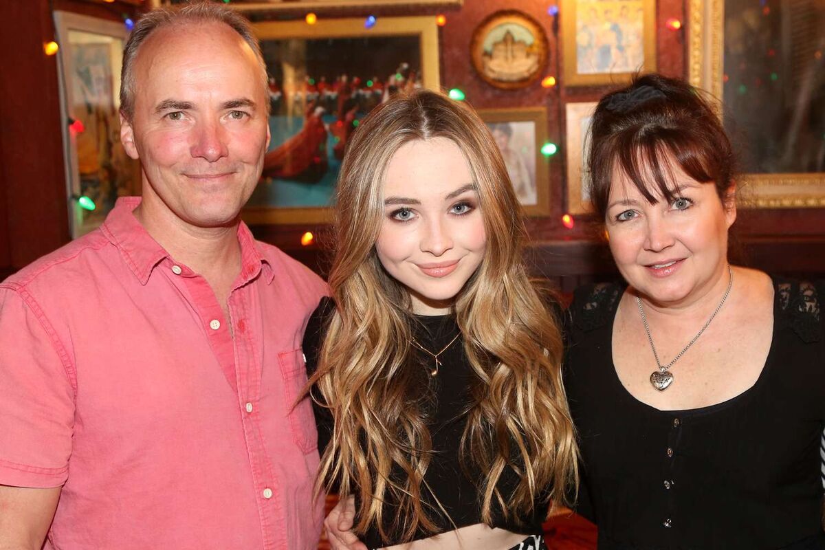 Elizabeth Carpenter | Sabrina Carpenter Wiki | Fandom