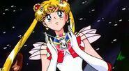 Super Sailor Moon uses the Silver Crystal in an attempt to destroy Princess Snow Kaguya.