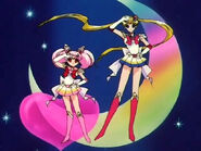 Super Sailor Moon posed with Sailor Chibi Moon