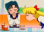 Minako suspicious about Ami's daydreaming