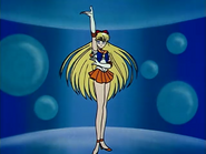 In this episode, Minako transforms using Venus Power, Make Up for the final time.