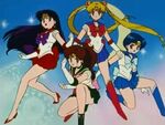 Sailor Moon ends her speech with Sailor Mercury, Mars and Jupiter