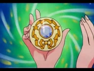 Hhgd.jpg (16 KB) The inside of the compact.