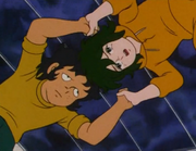 Shun luchando con  de pequeños