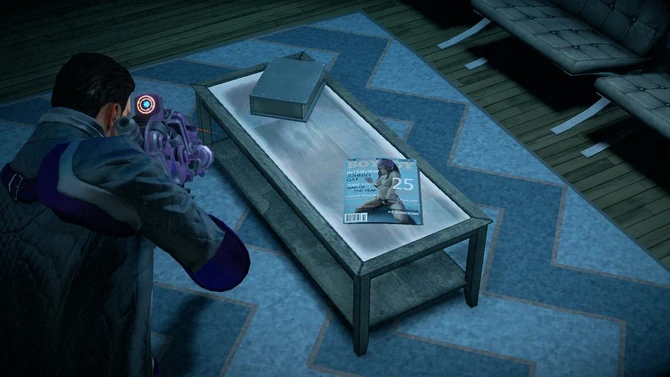 A copy of the BoyToy Magazine featuring Shaundi's nude pic in Saints Row IV