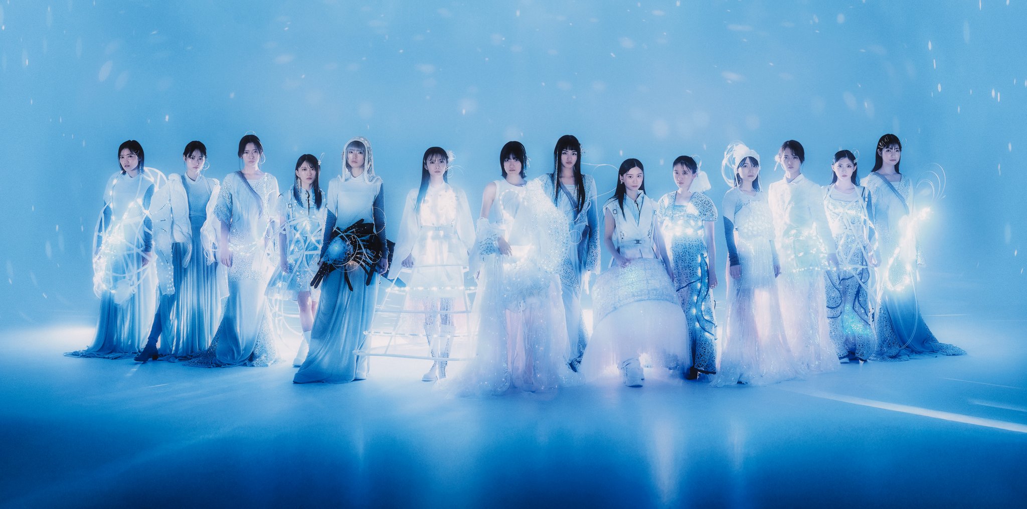 ミュージック Keyakizaka46's album and concert video. Keyakizaka46 - Kuroi Hitsuji | Deezer