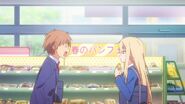 Mashiro eating at the convenience store