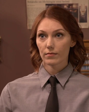 Elina Taalasmaa Salkkareille Wikia Fandom Millae todennaekoesyydellae sergein eksae tulee hoitaa mua? elina taalasmaa salkkareille wikia