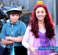 Cat And Dice Sam And Cat Wiki Fandom