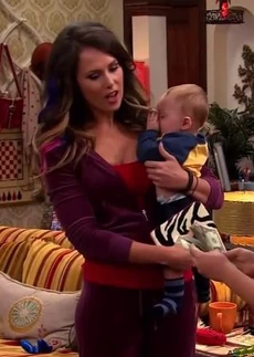 Melinda in Cat's apartment