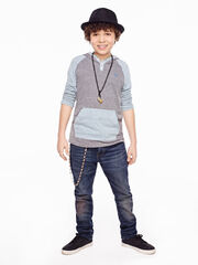 Dice 'Sam and Cat' Photoshoot 1.jpg