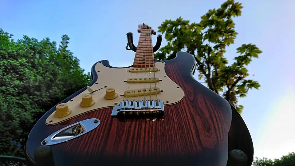 Left Handed Samick 1997 Artist Series Stratocaster | Samick Wikia