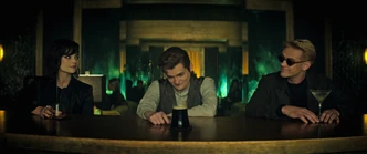 The Sandman n S2 E9 00 29 00 00R.jpg (4.73 MB)