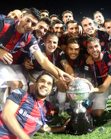 Supercopa Argentina 2015 Sanlorenzo Wiki Fandom The 2015 supercopa argentina final was the 4th edition of the supercopa, an annual football match contested by the winners of the argentine primera division and copa argentina competitions. supercopa argentina 2015 sanlorenzo