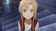 Asuna preguntando por el nombre de Kirito.