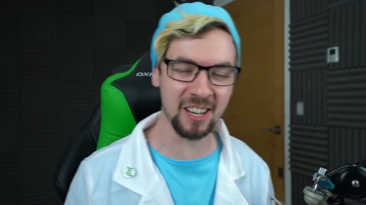 Dr. Schneeplestein | Sarcastic Pasta Games Wiki | Fandom