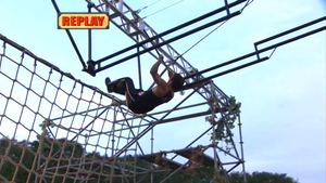 Nagano Makoto attempting Slider Jump in SASUKE 23