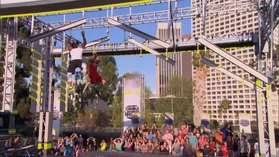 Team Ninja Warrior 2's Globe Grasper