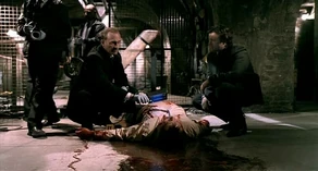 Erickson shows the fingerprints to Hoffman