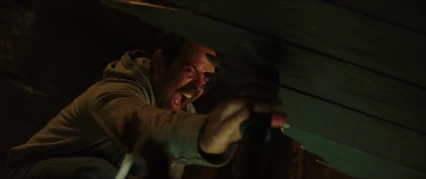 Ryan decides to sever his leg in order to save Mitch and Anna