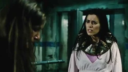 Lynn convinces Amanda that John must be operated