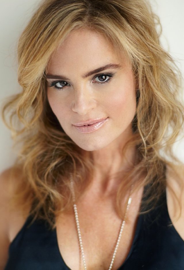 Betsy Russell