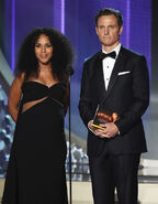 2016 Emmy Awards - Kerry Washington and Tony Goldwyn 02