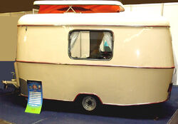 Goldener Wohnwagen