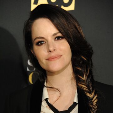 emily hampshire schitt s creek wiki fandom