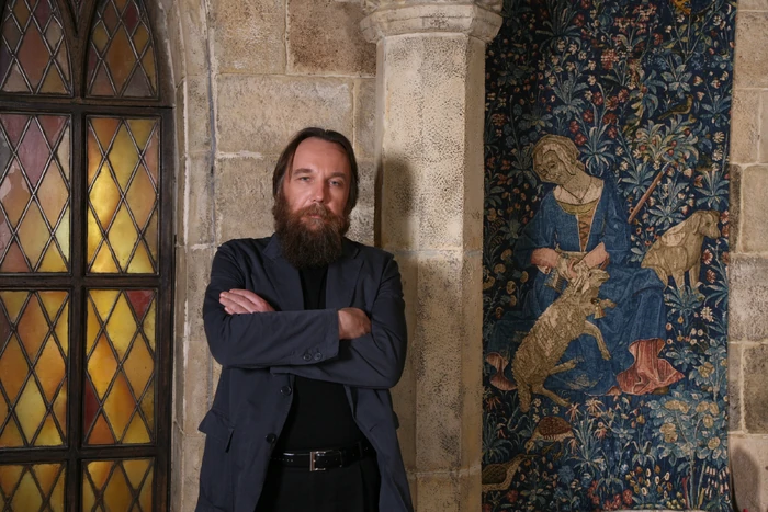 Алексáндр Гéльевич Дýгин