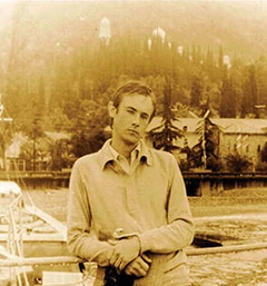 Новоафонский монастырь (в верхней части снимка)