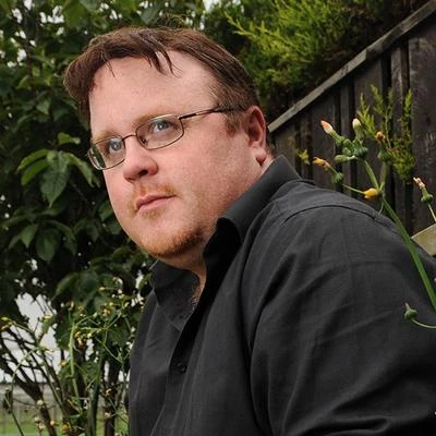 Derek Landy | Speculative Fiction Wiki | Fandom