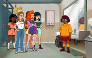 Daphne and her friends confronting Velma