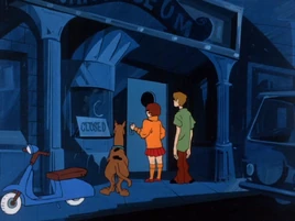 Wax museum (Don't Fool with a Phantom)